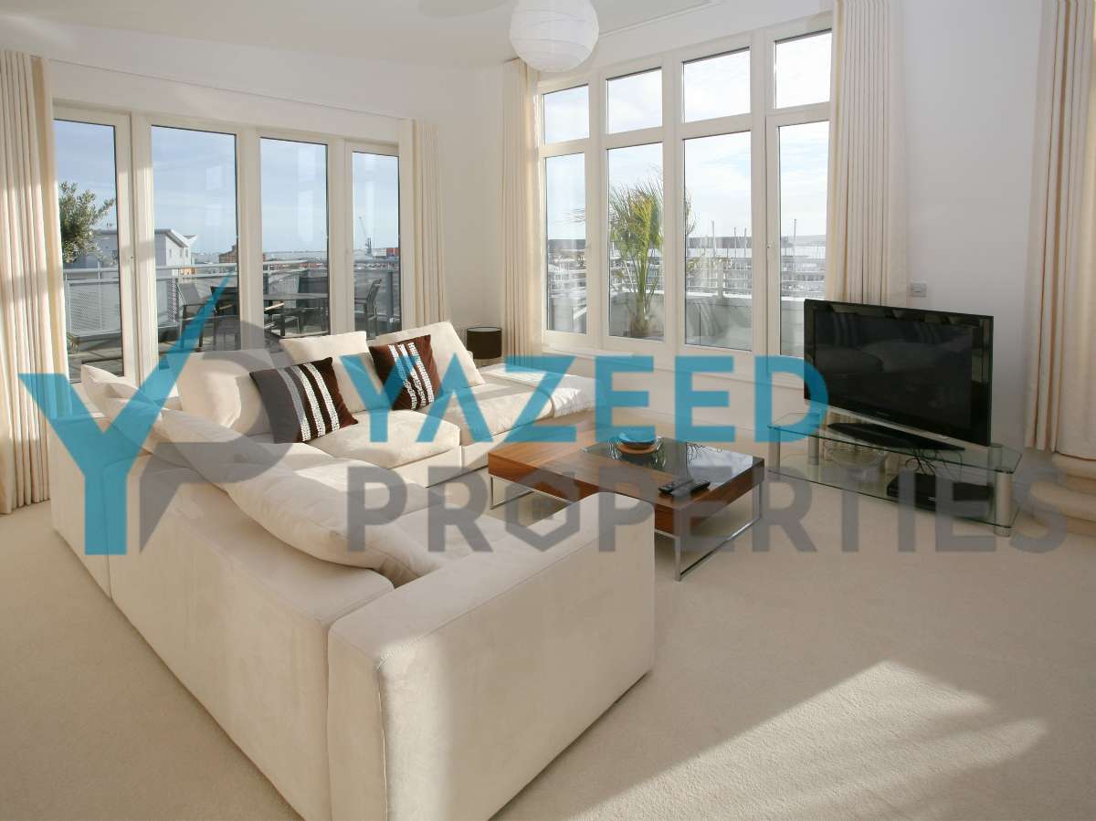 Lakeview Apartment in Gated Community | AGNT | PREM